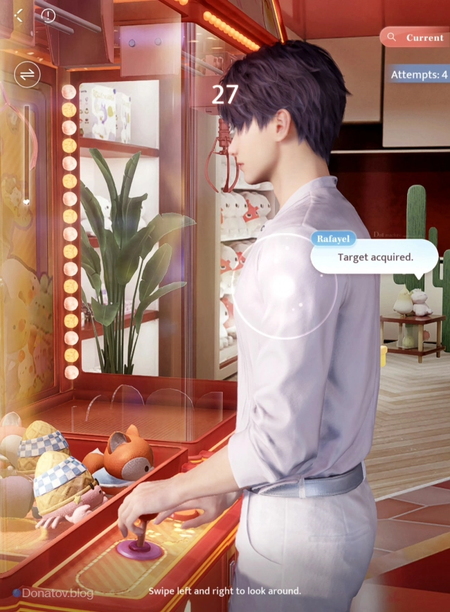 Главная героиня играет в Claw Machine с Рафаэлем