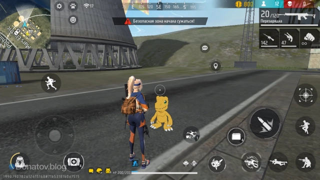 Компаньон-дигимон на поле во время матча