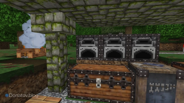 Три печи на базе в «Майнкрафте»