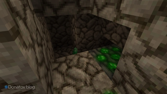 Изумрудная руда в толще камня