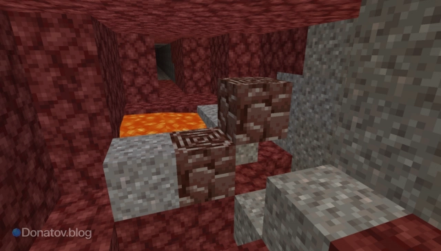 Древние обломки в пещере