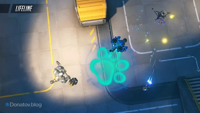 Фика прицеливается чтобы зацепить союзника