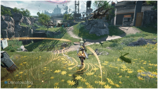 На нужную тропу смотрит персонаж