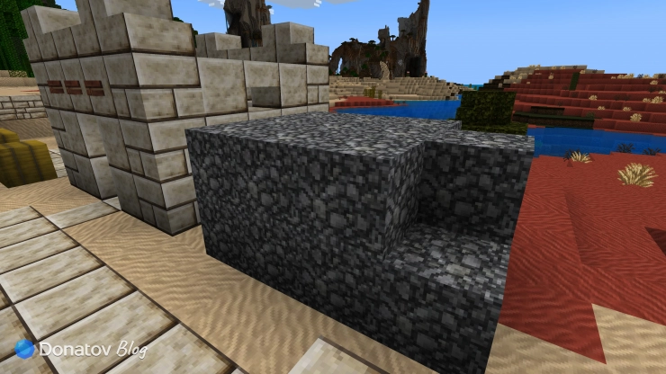 Переработка гравия около базы в Minecraft