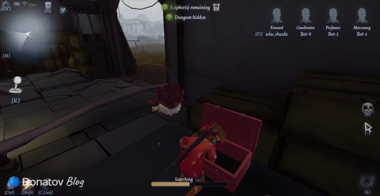 Форвард в Identity V открывает сундук